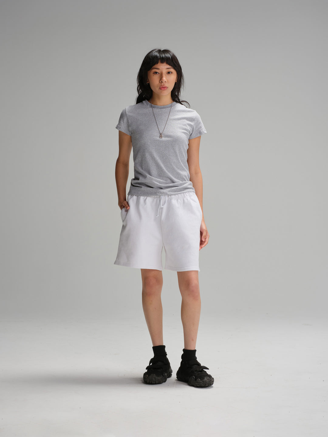 model heather-grey