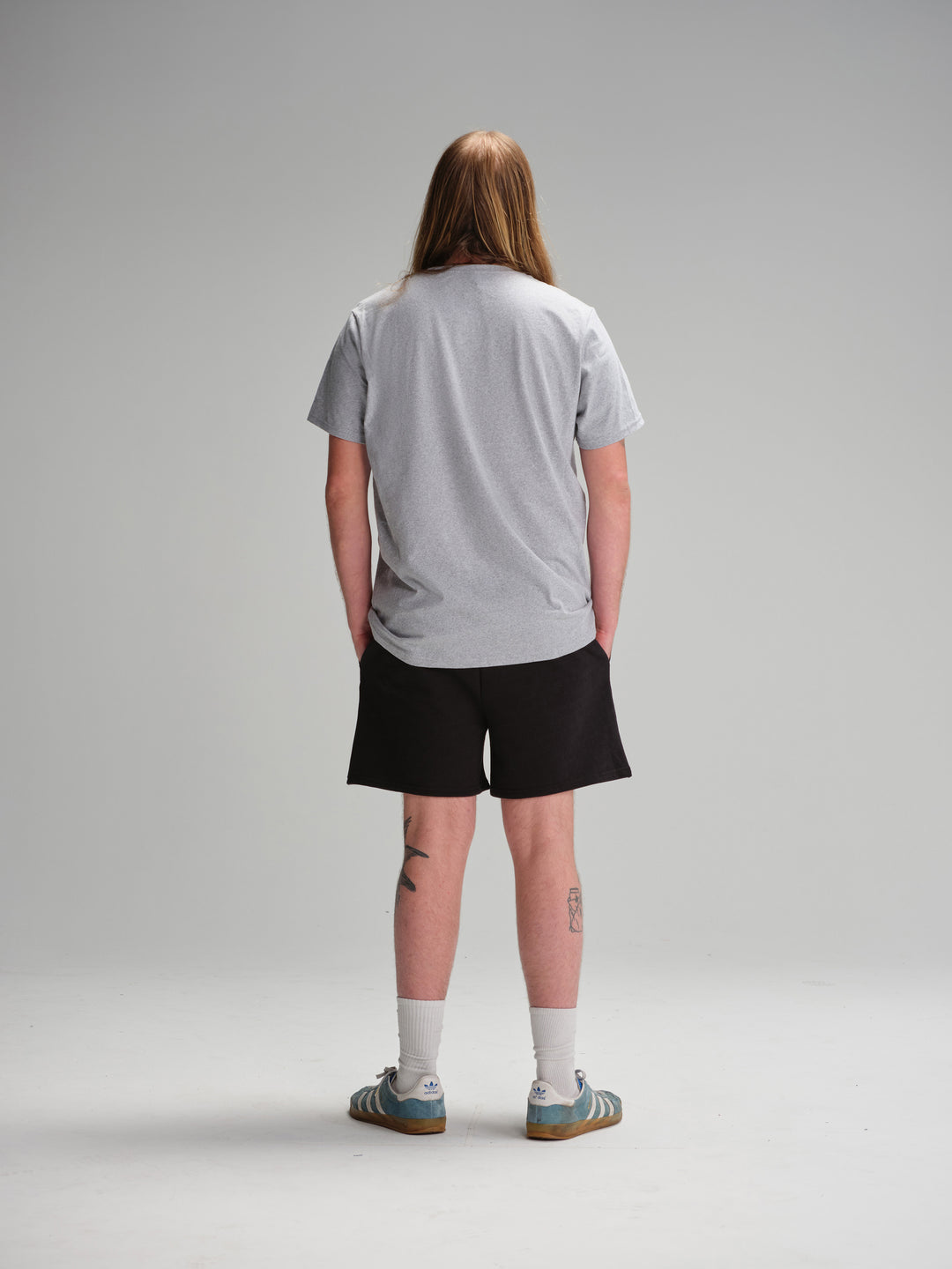 model heather-grey